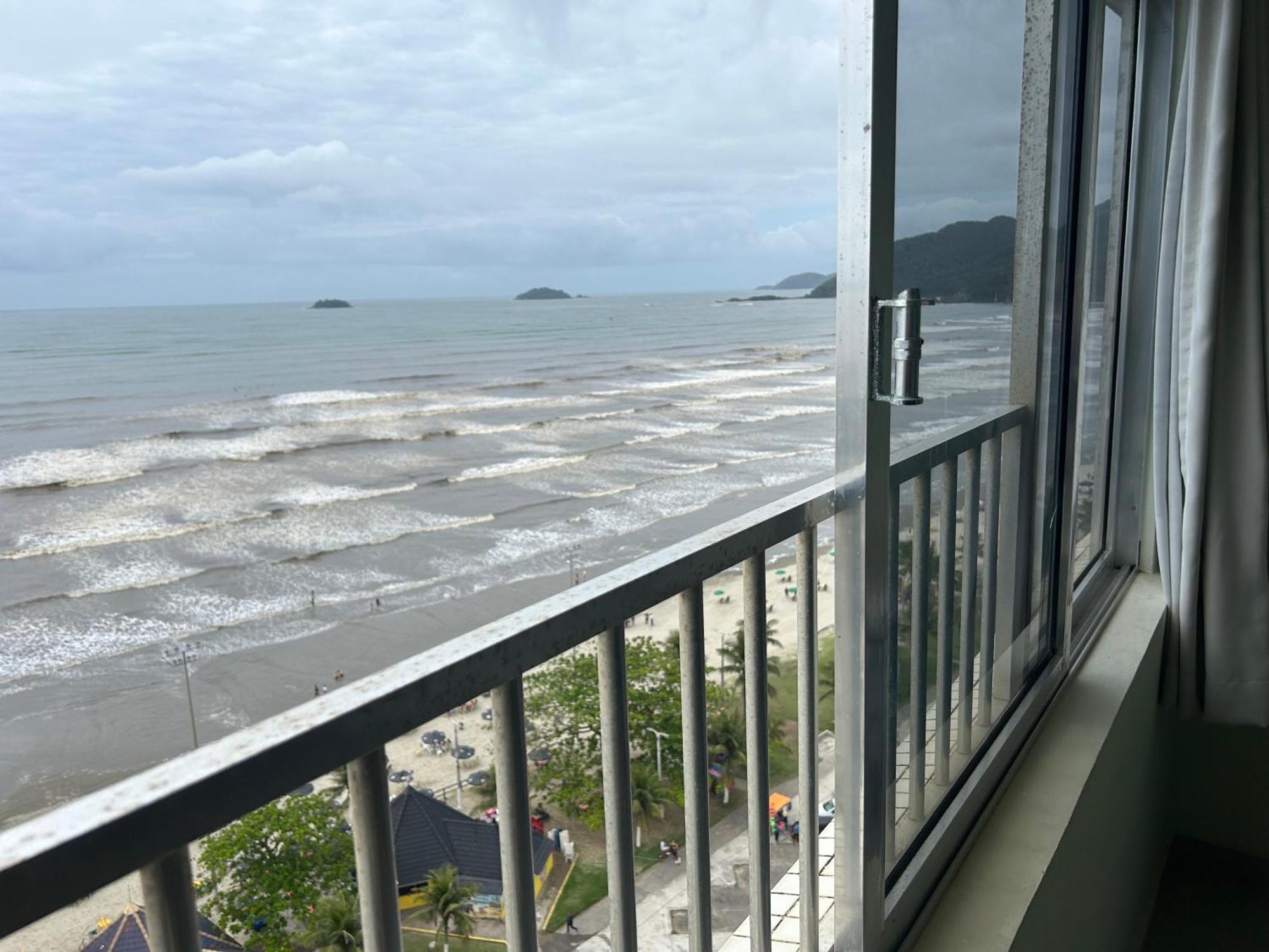 Apto Em Frente Ao Mar Predio Redondo Linda Vista เปรูอิบี ภายนอก รูปภาพ